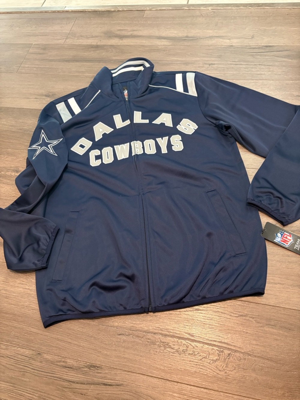 Men’s Dallas Cowboys Track Jacket Size S